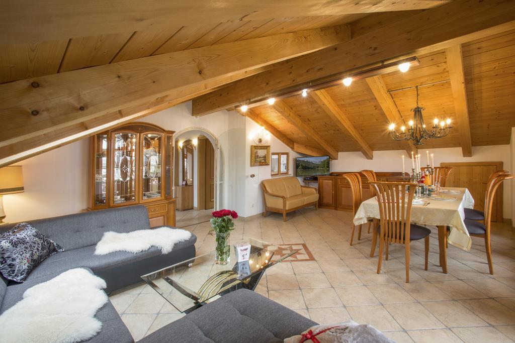 Apartamento Golden Gapa Penthouse 1 Garmisch-Partenkirchen Habitación foto